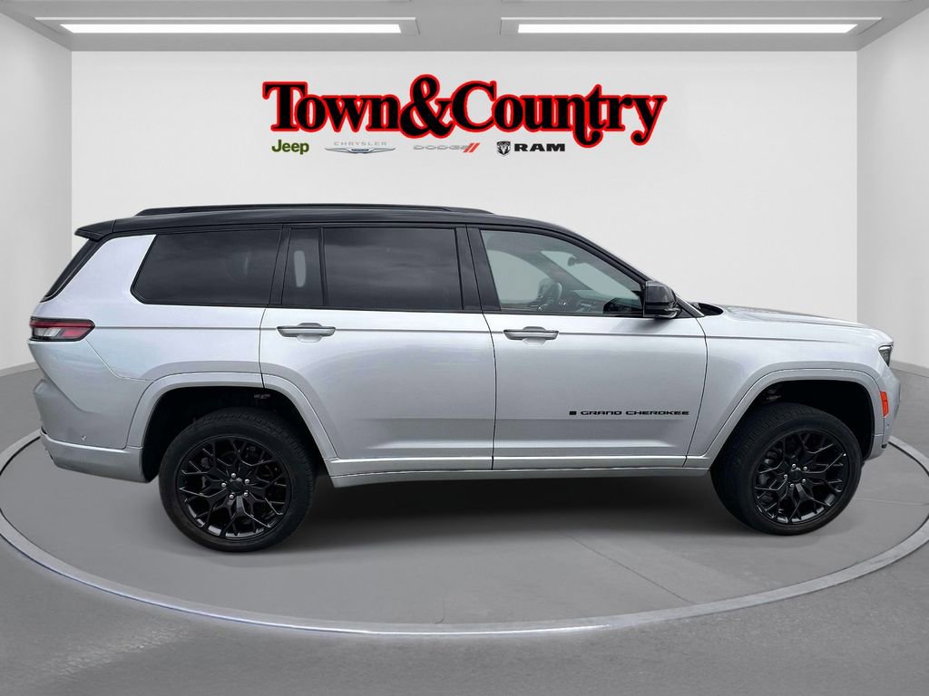 Certified 2025 Jeep Grand Cherokee L Summit AWD/4WD image 5