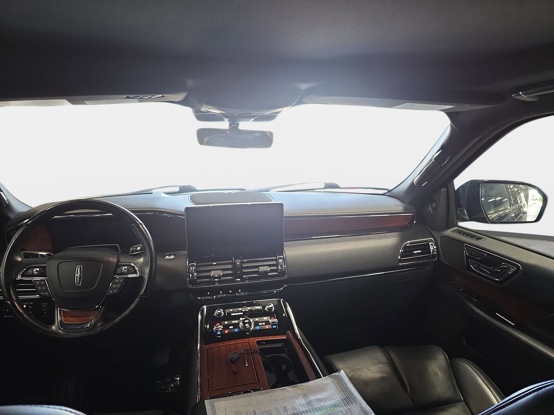 Used 2024 Lincoln Navigator Reserve AWD/4WD image 9