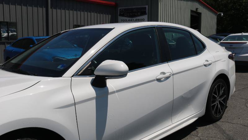 Used 2023 Toyota Camry SE FWD image 4