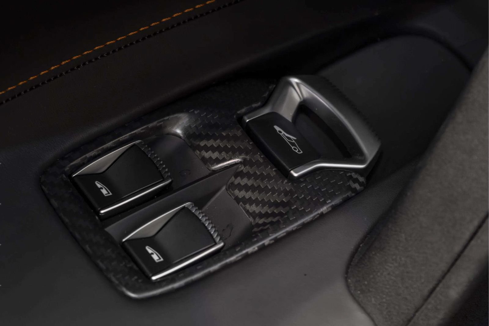 Used 2024 McLaren 750S Spider RWD image 20