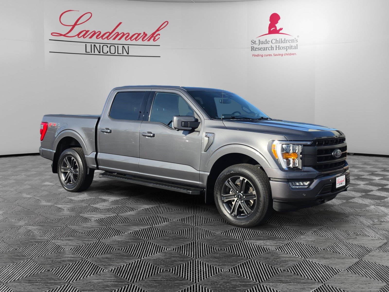 Used 2022 Ford F150 Lariat w/ Max Trailer Tow Package AWD/4WD image 7