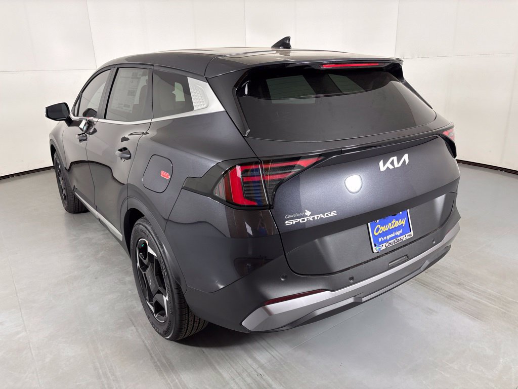 New 2026 Kia Sportage EX FWD image 6