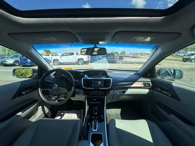 Used 2016 Honda Accord EX-L image 2