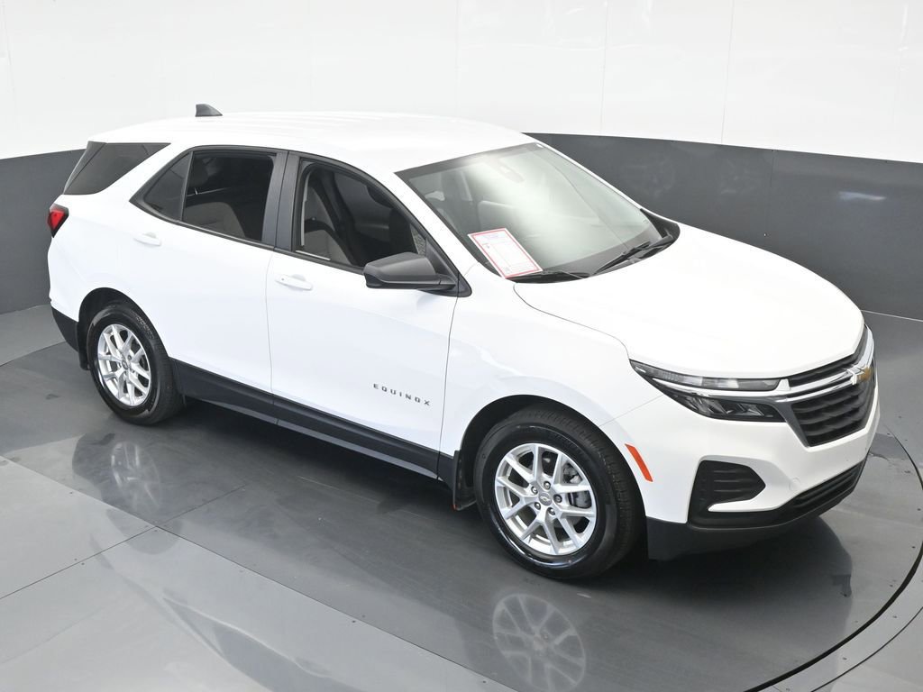 Used 2023 Chevrolet Equinox LS image 52
