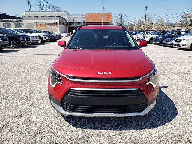 Certified 2024 Kia Niro LX FWD image 2