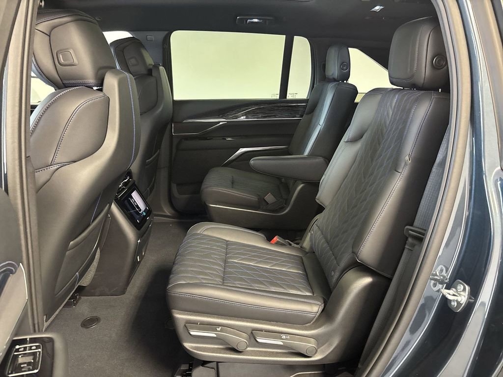 New 2025 Cadillac Escalade IQ Sport 1 image 30