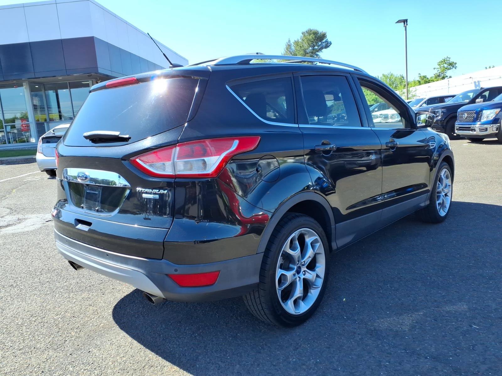 Used 2014 Ford Escape Titanium AWD/4WD image 3
