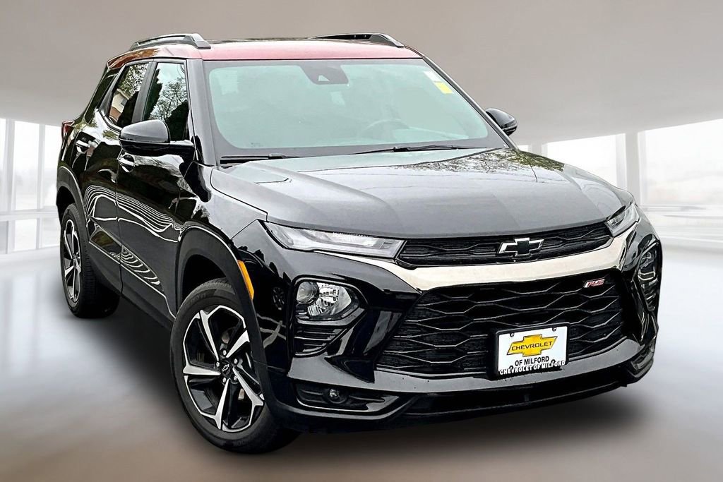 Used 2023 Chevrolet TrailBlazer RS w/ Sun and Liftgate Package AWD/4WD image 1