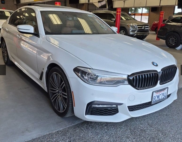 Used 2018 BMW 530e RWD image 1