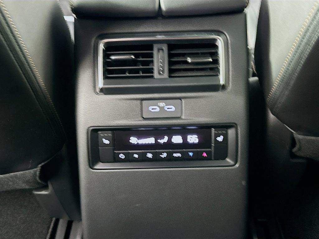 Certified 2025 MAZDA CX-70 3.3 Turbo w/ Premium Plus Pkg image 27