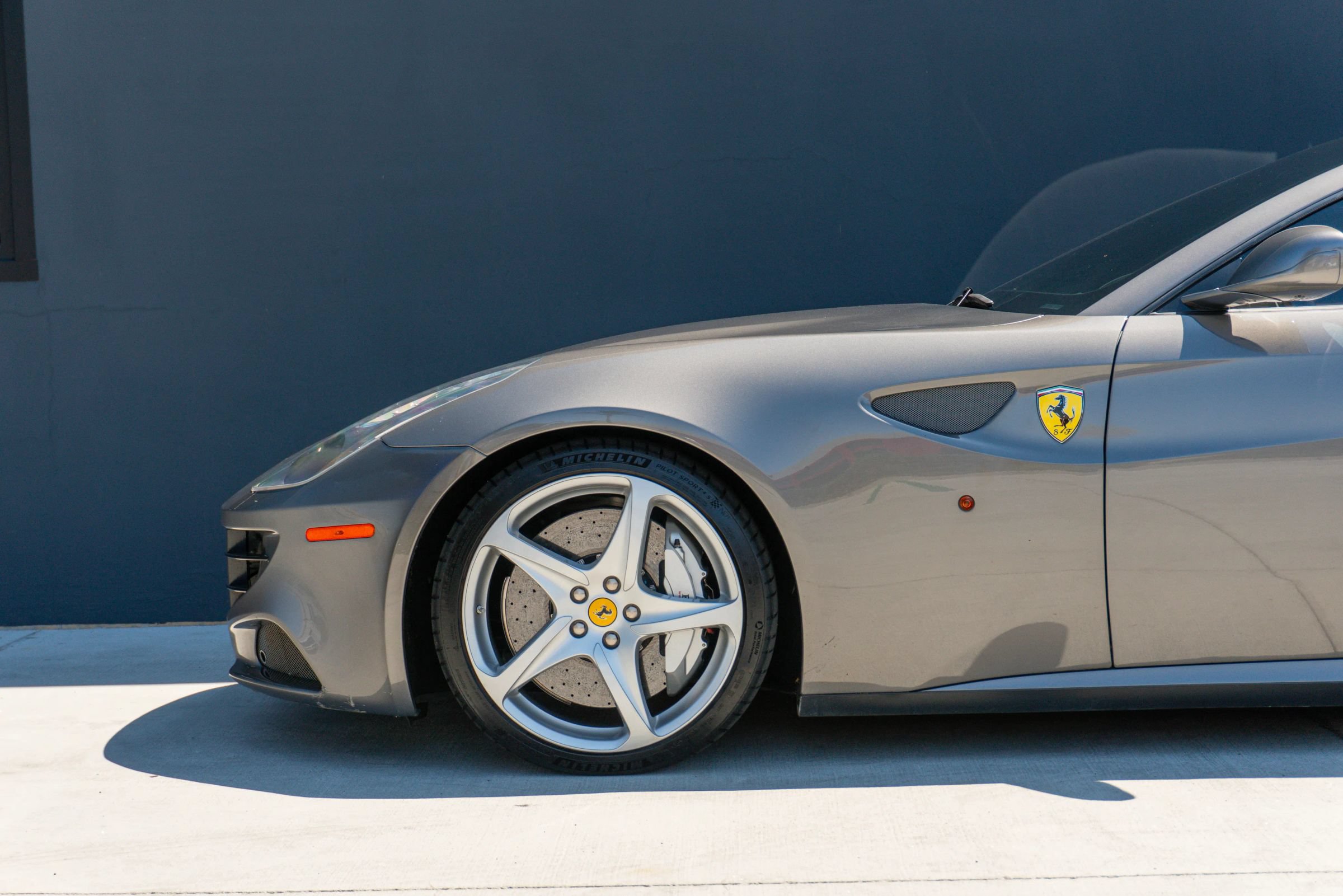 Used 2012 Ferrari FF AWD/4WD image 17