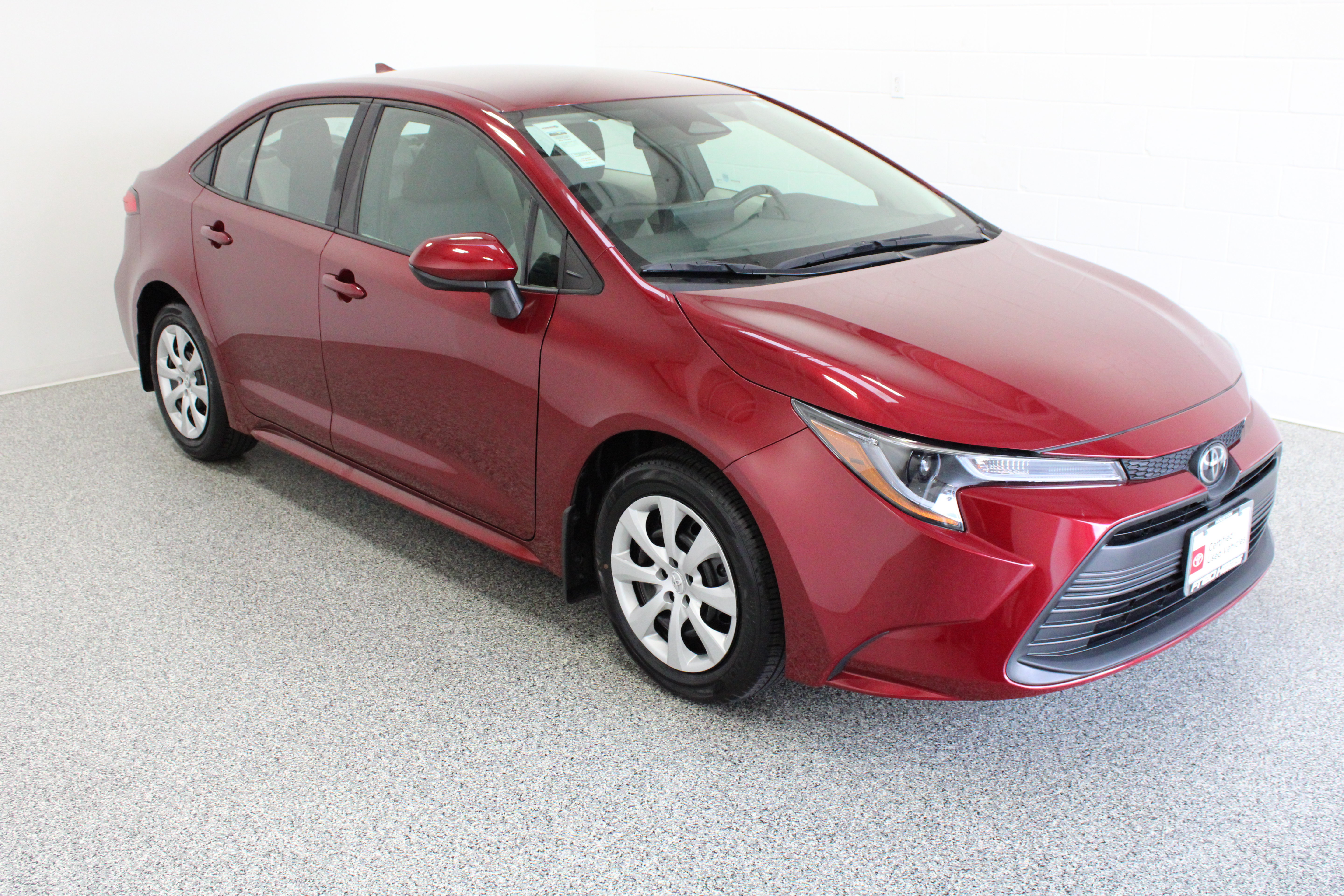 Certified 2025 Toyota Corolla LE FWD image 4