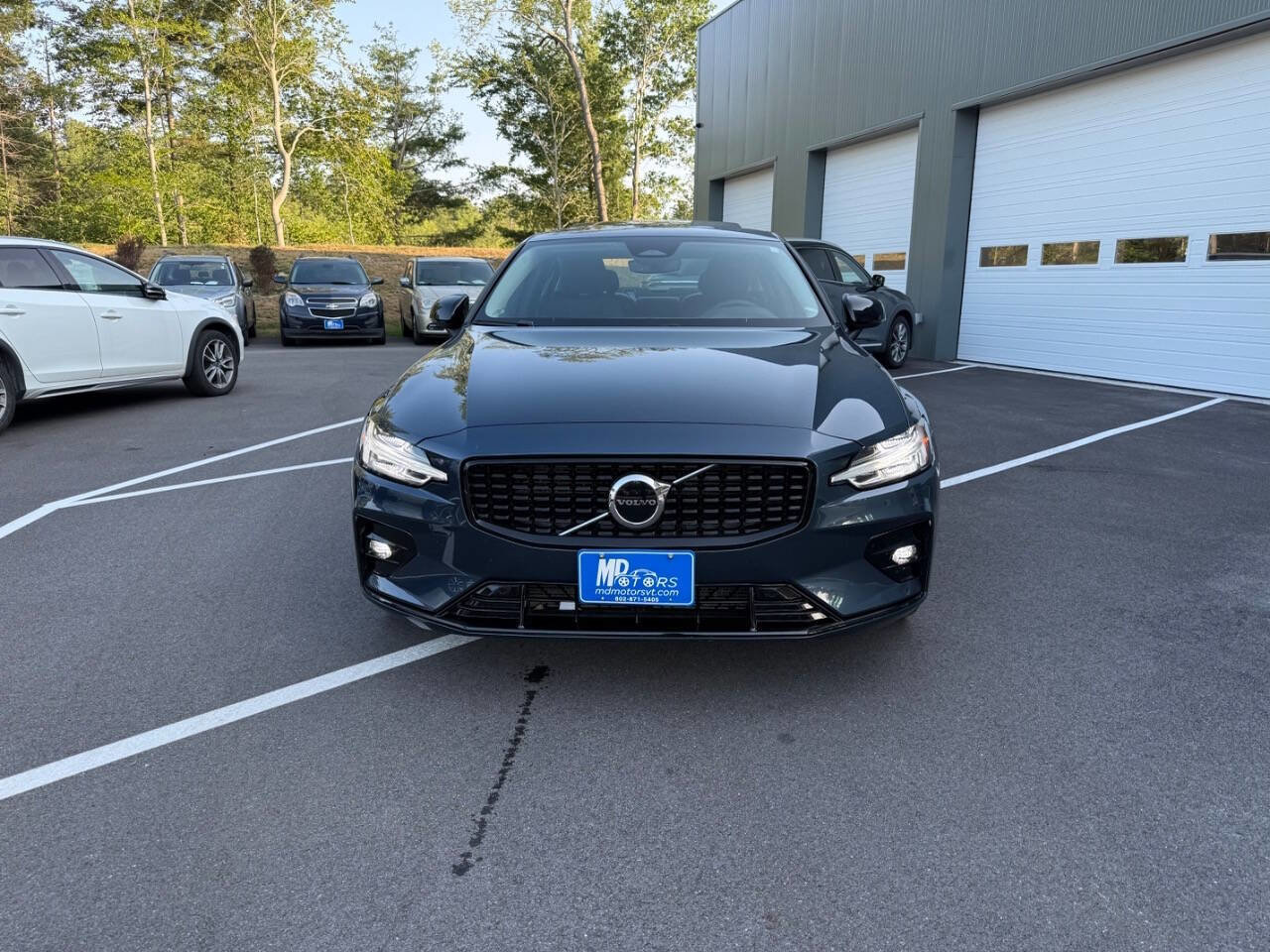 Used 2025 Volvo S60 B5 Core image 3