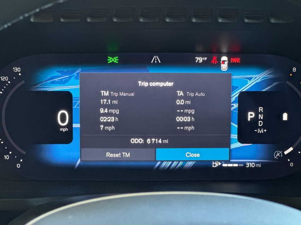 Certified 2026 Volvo XC90 B6 Plus AWD/4WD image 28
