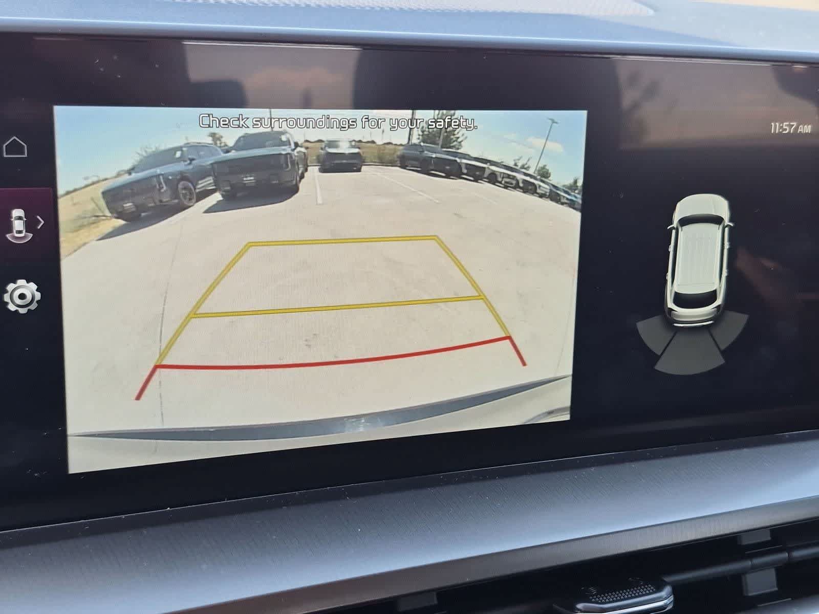 Used 2025 Kia Telluride LX FWD image 30