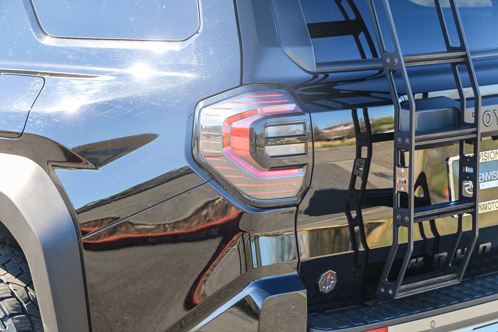 Used 2025 Toyota 4Runner Trailhunter AWD/4WD image 11