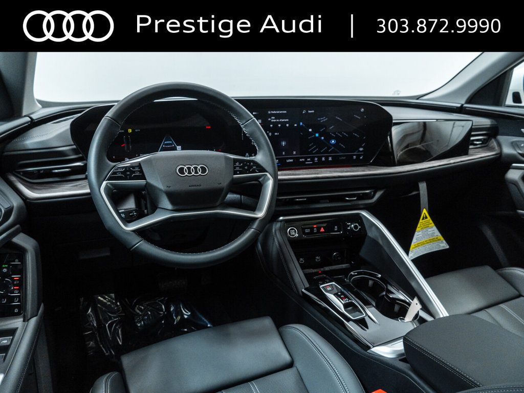 Used 2025 Audi Q5 Premium Plus w/ Premium Plus AWD/4WD image 5