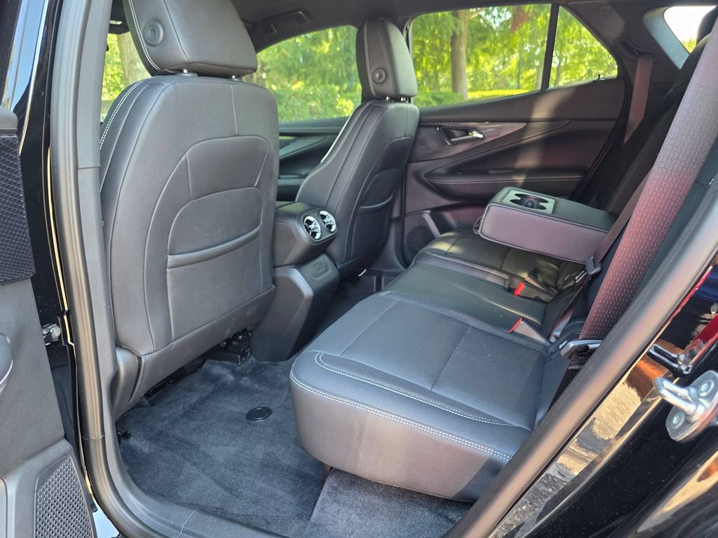 Used 2024 Chevrolet Blazer EV LT AWD/4WD image 28