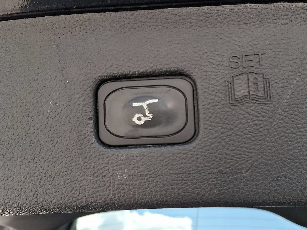 Used 2024 Ford Edge Titanium AWD/4WD image 28