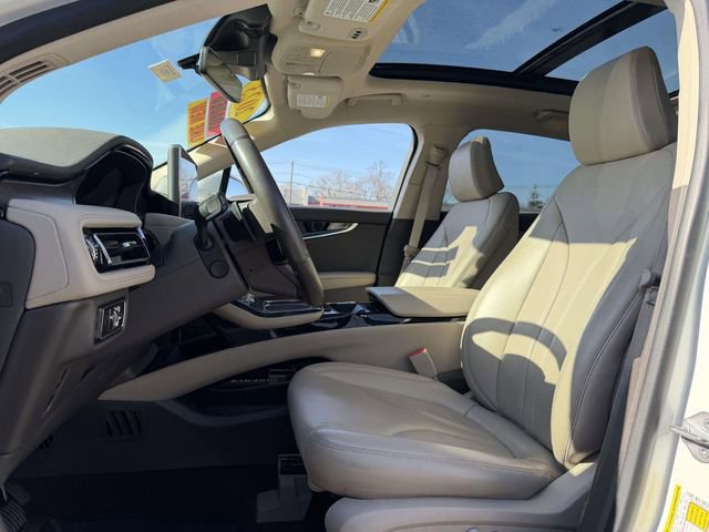 Used 2023 Lincoln Nautilus Reserve image 9