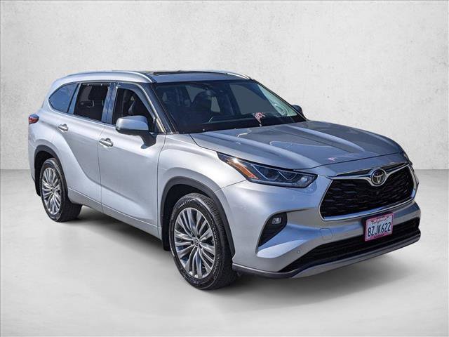 Used 2022 Toyota Highlander Platinum AWD/4WD image 3