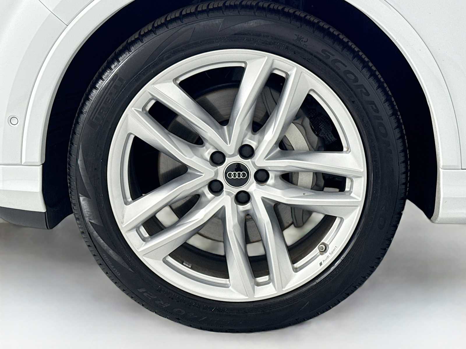 Used 2025 Audi Q7 3.0T Premium Plus w/ Premium Plus Package image 32