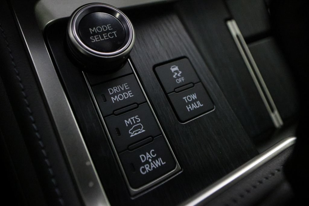 Used 2025 Lexus GX 550 AWD/4WD image 23