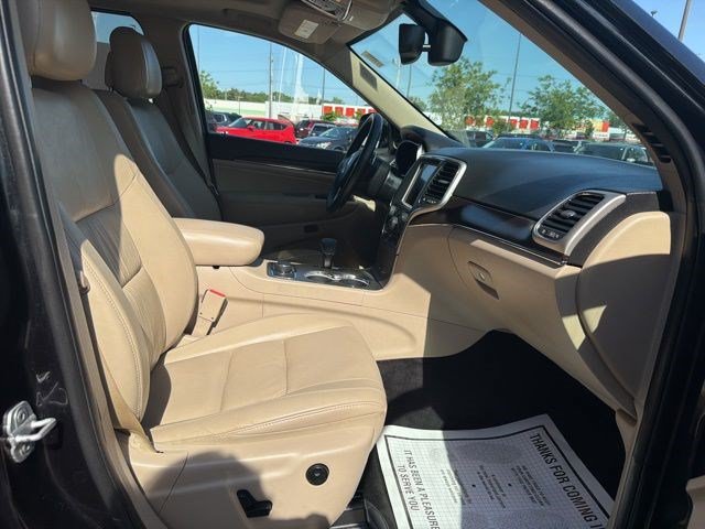 Used 2014 Jeep Grand Cherokee Limited w/ Trailer Tow Group IV AWD/4WD image 22
