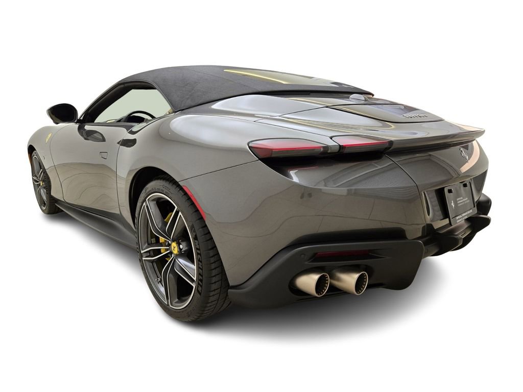 Used 2024 Ferrari Roma Spider RWD image 11
