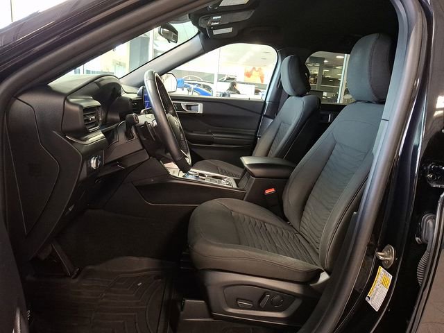 Used 2020 Ford Explorer XLT w/ Comfort Package image 14