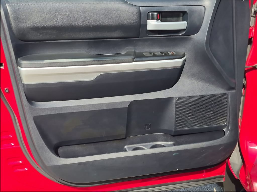 Used 2015 Toyota Tundra SR AWD/4WD image 18