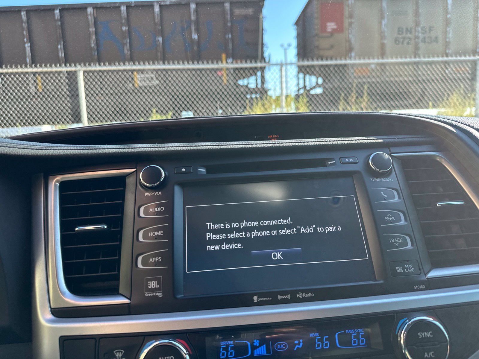 Used 2017 Toyota Highlander Limited Platinum FWD image 63