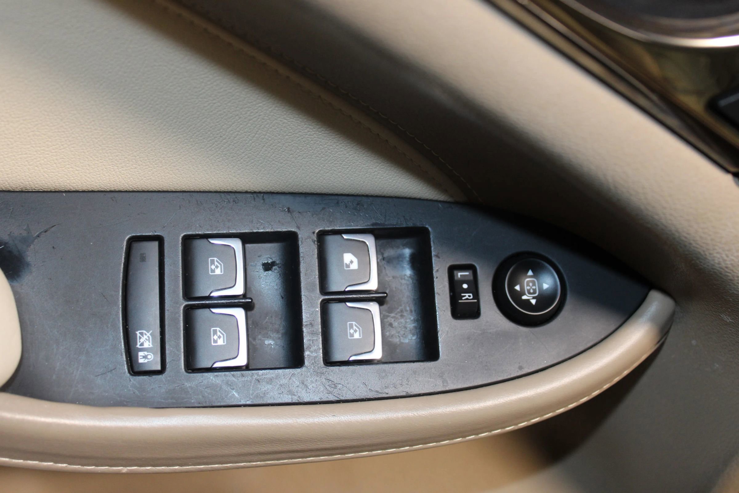 Used 2015 Cadillac CTS Performance image 12