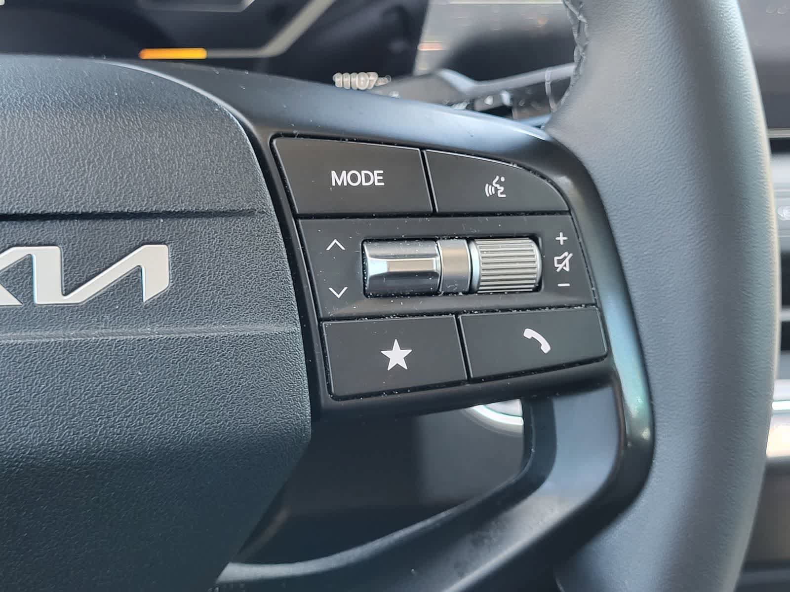 Used 2025 Kia K4 EX FWD image 16