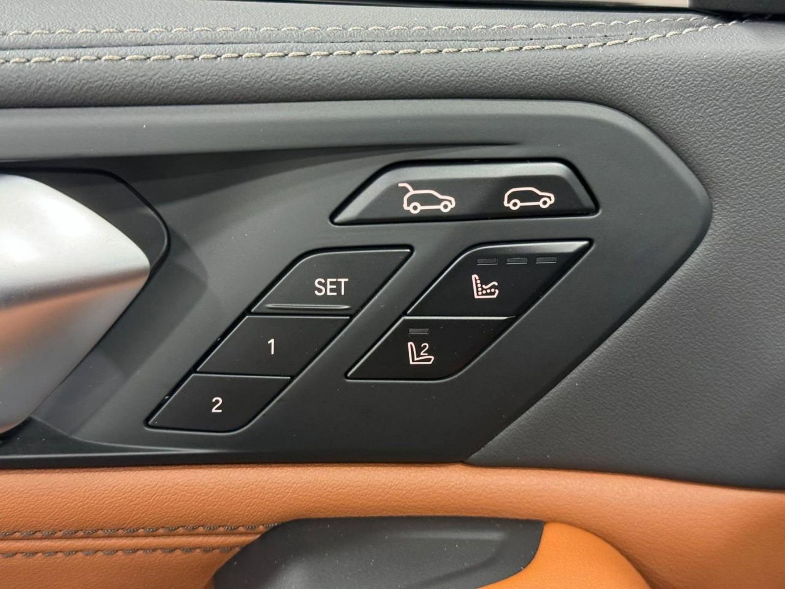 New 2026 BMW X6 M60i image 25