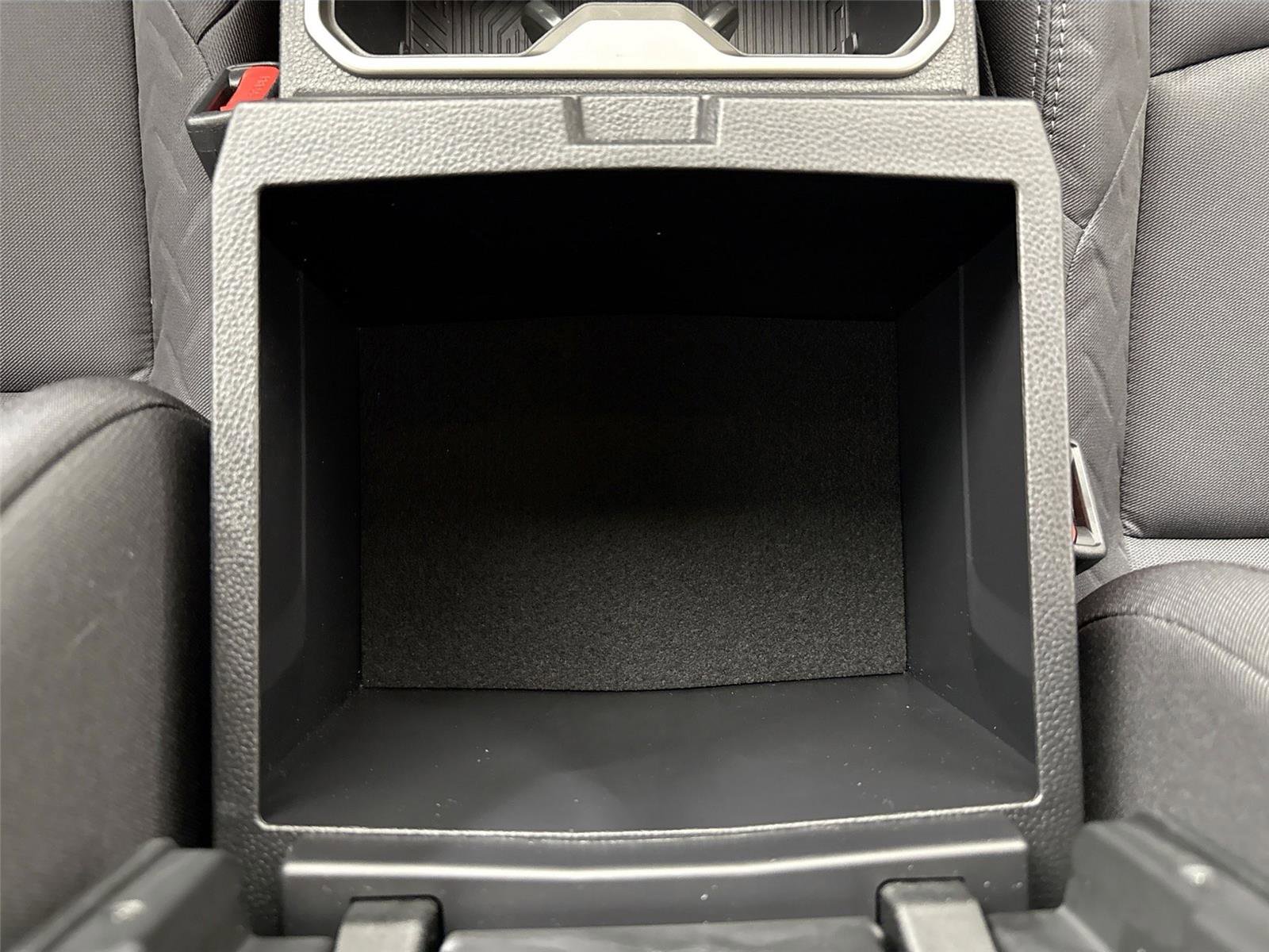 Certified 2025 Toyota Tacoma SR5 image 32