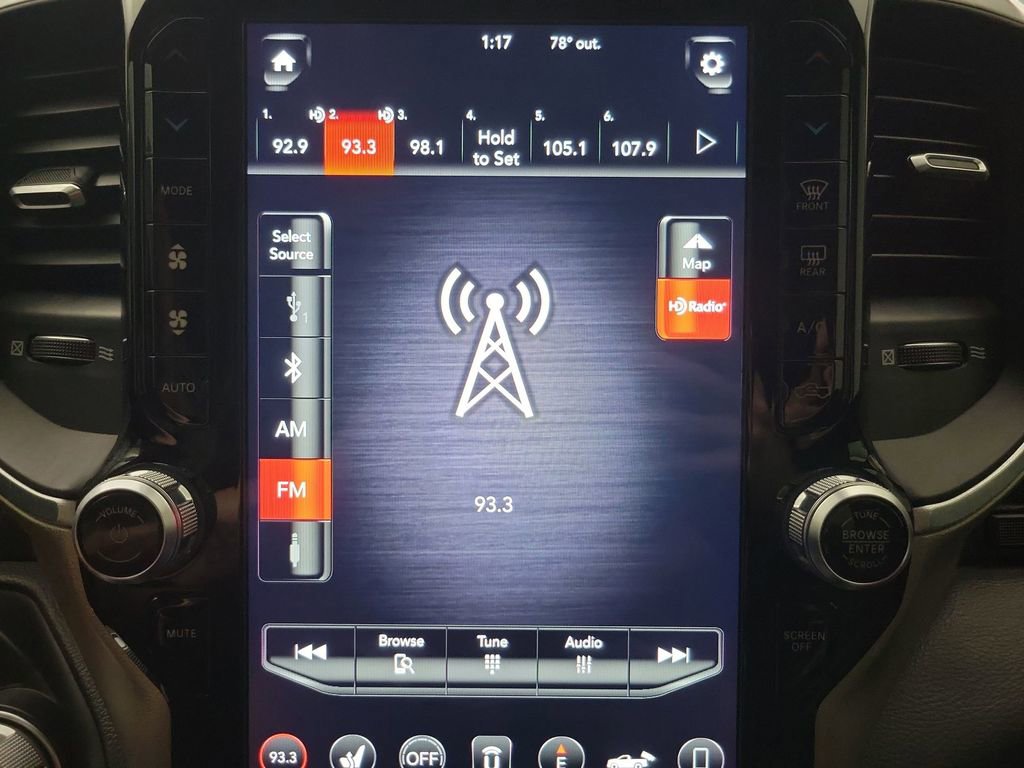 Used 2020 RAM 1500 Laramie image 26