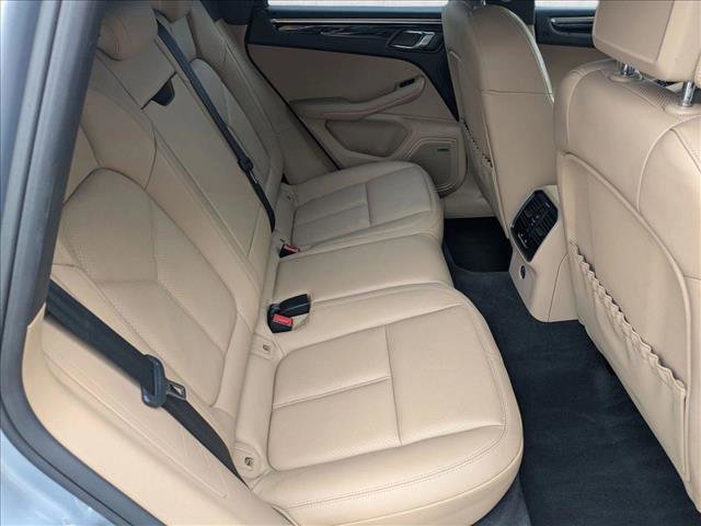 Used 2020 Porsche Macan S image 21