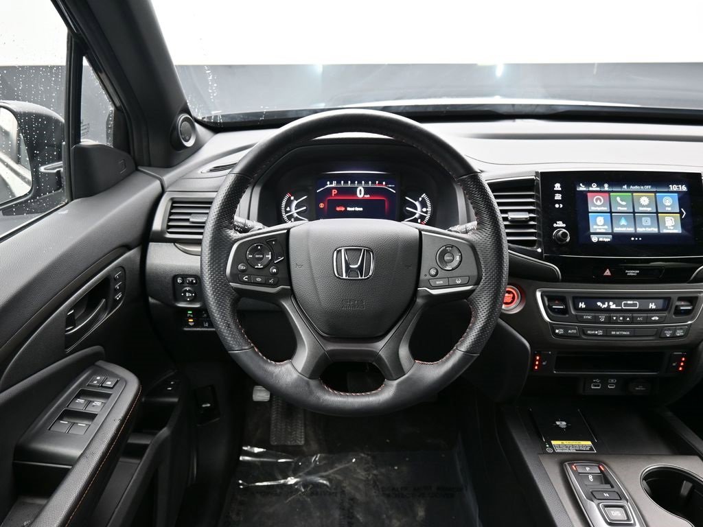 Used 2024 Honda Passport TrailSport image 37