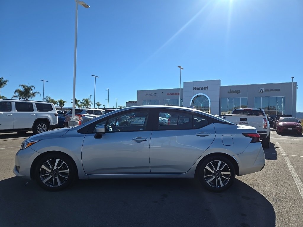 Used 2023 Nissan Versa SV image 15
