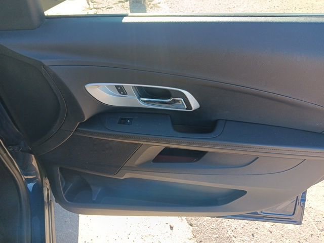 Used 2017 Chevrolet Equinox LT w/ Convenience Package image 27