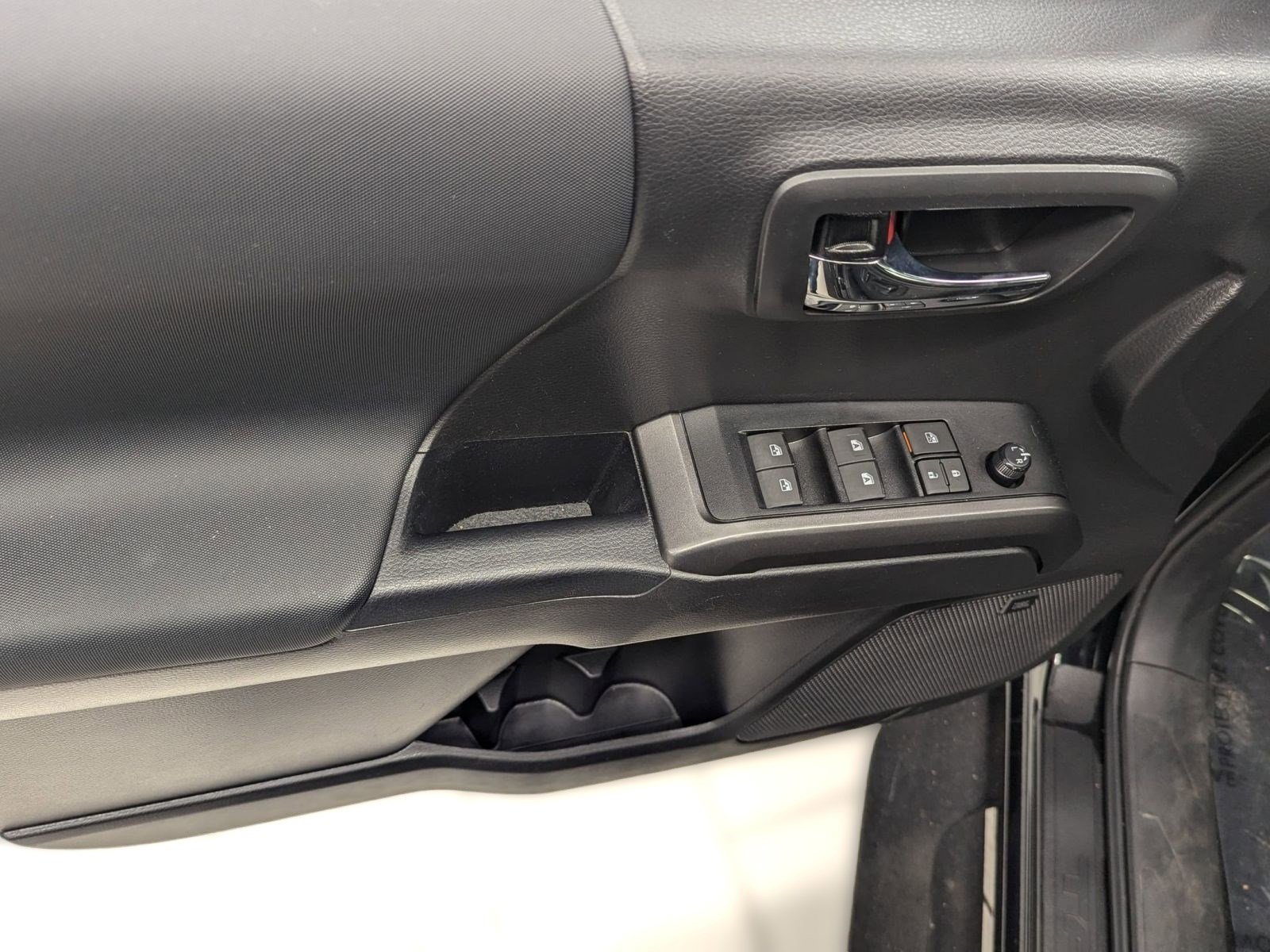 Used 2023 Toyota Tacoma TRD Off-Road image 10