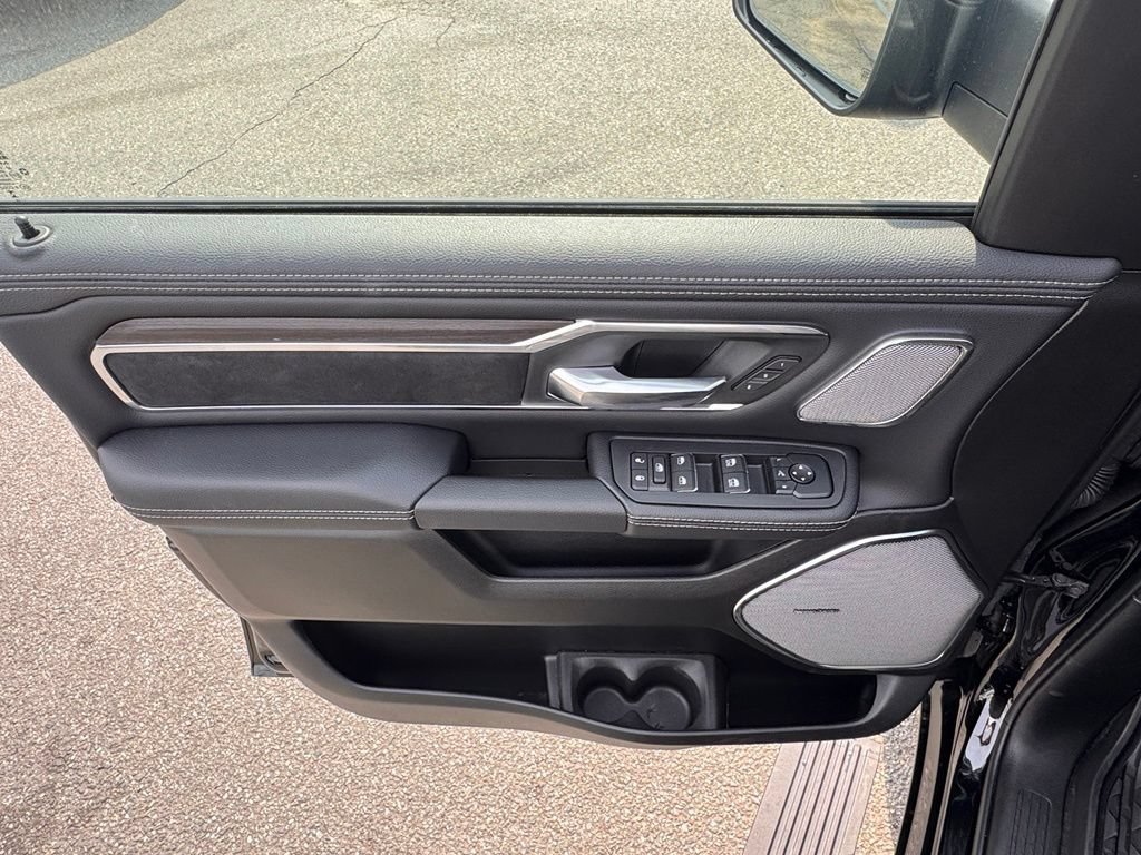 New 2026 RAM 1500 Laramie w/ Night Edition AWD/4WD image 10