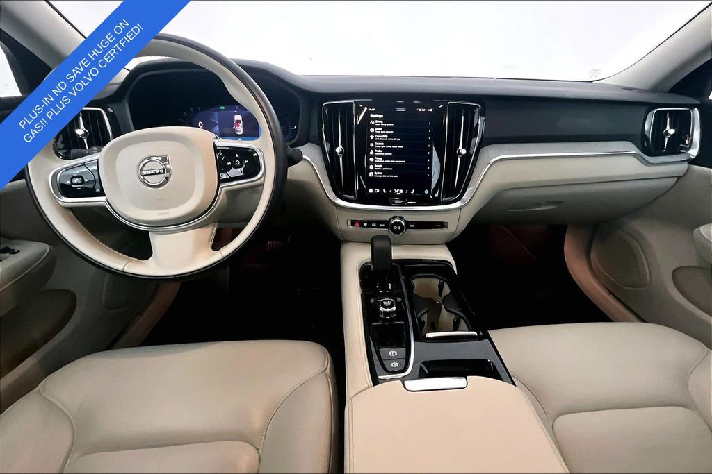 Certified 2025 Volvo S60 T8 Plus AWD/4WD image 21