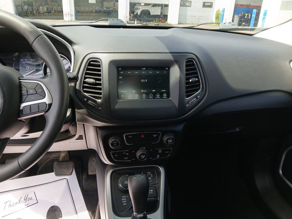 Used 2021 Jeep Compass Sport AWD/4WD image 15