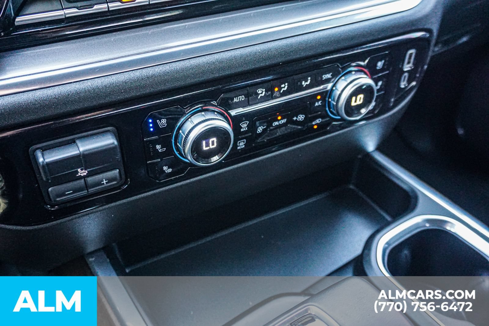 Used 2023 Chevrolet Silverado 1500 High Country w/ High Country Premium Package AWD/4WD image 45
