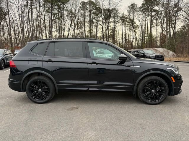 Used 2022 Volkswagen Tiguan SE R-Line image 6