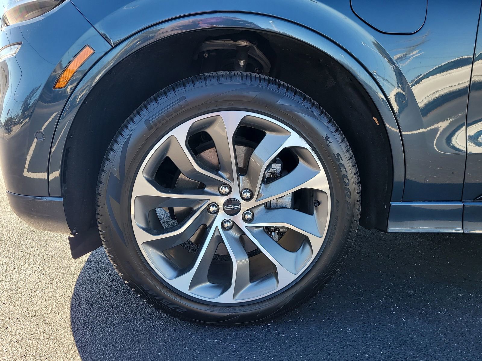 Used 2023 Lincoln Aviator Grand Touring w/ Equipment Group 301A image 10