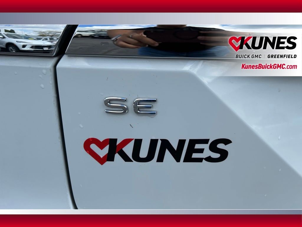 Used 2024 Volkswagen Atlas SE image 13