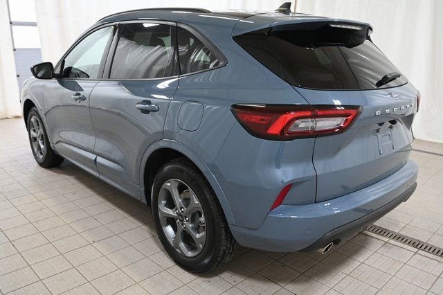 Used 2023 Ford Escape ST-Line w/ Tech Pack #1 AWD/4WD image 11